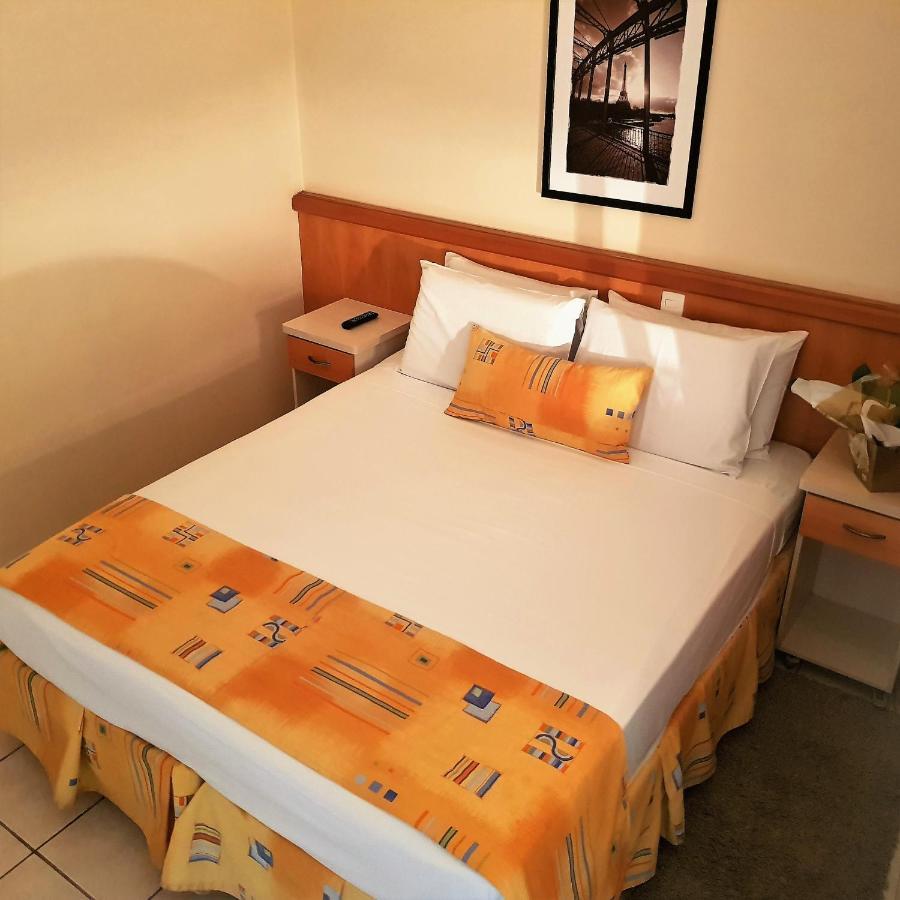 Hotel Cristal Rio Claro ภายนอก รูปภาพ